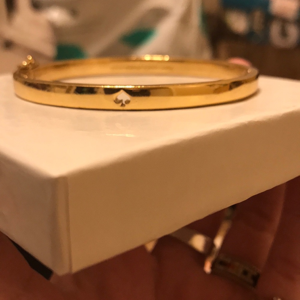 Kate Spade Gold Bangle ♠️
